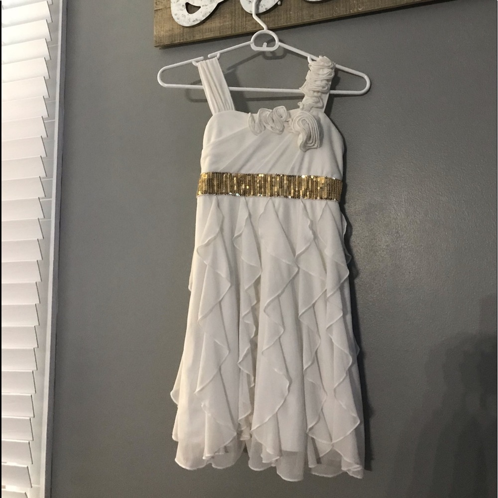 ⭐️Pretty White and Gold Girl’s Dress